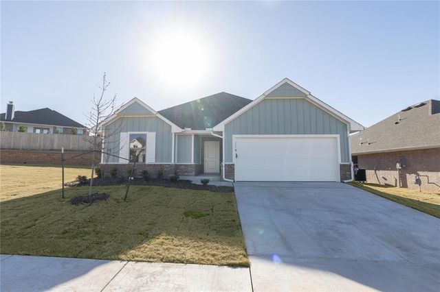 3041 Grapevine Street, Edmond, OK 73034