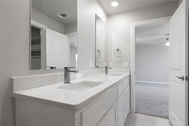 3041 Grapevine Street, Edmond, OK 73034