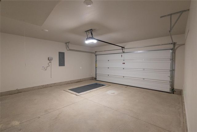 3041 Grapevine Street, Edmond, OK 73034