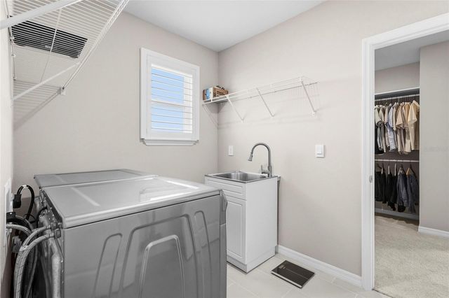 5715 WOODLAND SAGE DRIVE, Sarasota, FL 34238