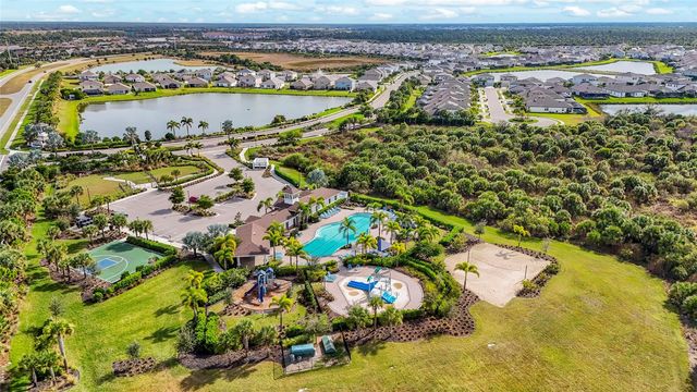 5715 WOODLAND SAGE DRIVE, Sarasota, FL 34238