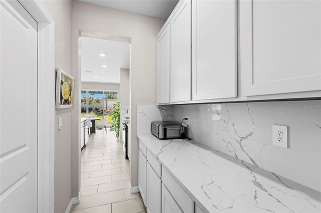 5715 WOODLAND SAGE DRIVE, Sarasota, FL 34238