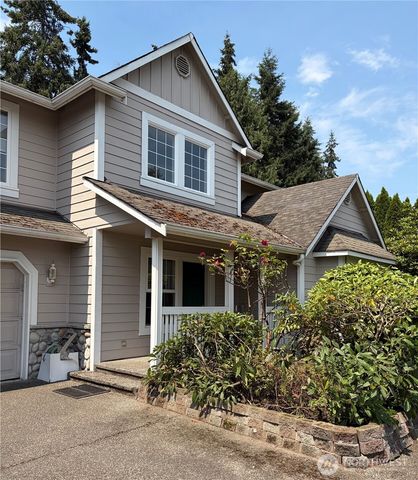 5724 Hillpointe Circle, Lynnwood, WA 98037