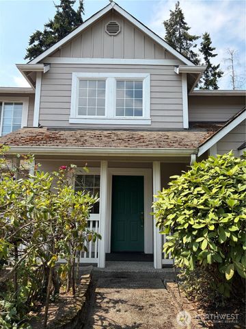 5724 Hillpointe Circle, Lynnwood, WA 98037