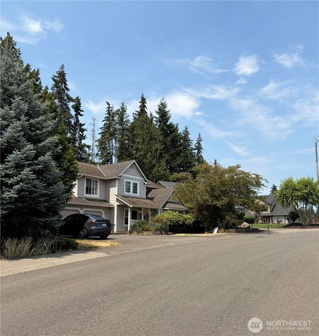 5724 Hillpointe Circle, Lynnwood, WA 98037