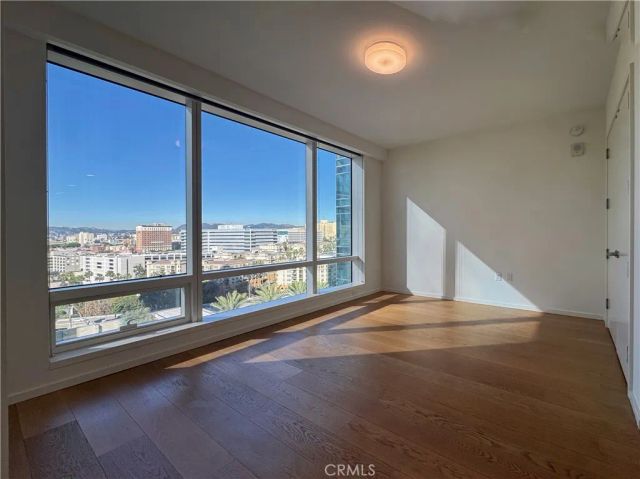 877 Francisco 1720, Los Angeles, CA 90017