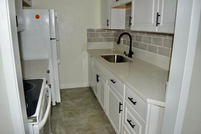 81840 Avenue Del Mar A203, Indio, CA 92201