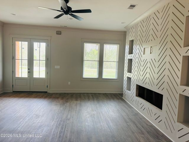 4272 S Red Banks Road, Byhalia, MS 38611