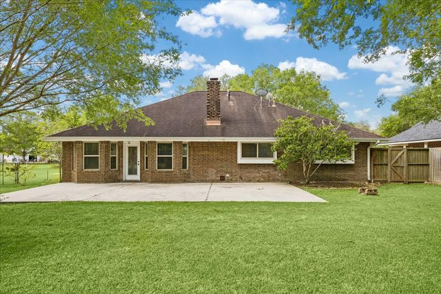 1215 Westglen Drive, Alvin, TX 77511