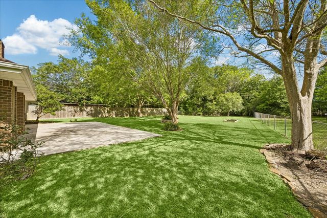 1215 Westglen Drive, Alvin, TX 77511