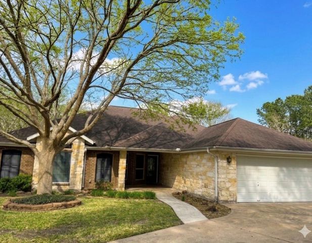 1215 Westglen Drive, Alvin, TX 77511