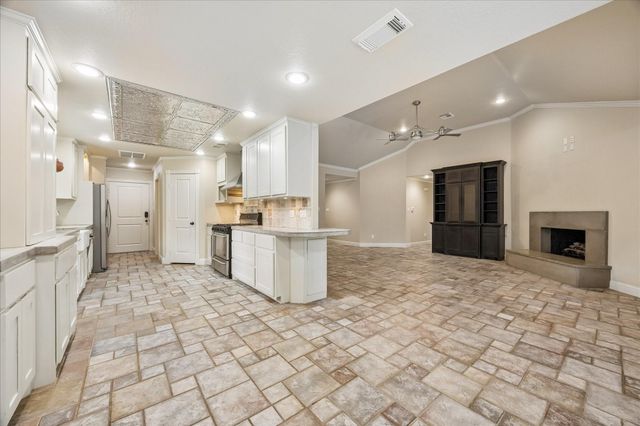 1215 Westglen Drive, Alvin, TX 77511