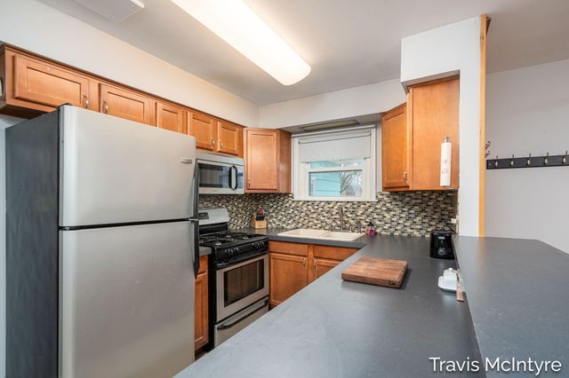 607 N Washington Street SE, Lowell, MI 49331