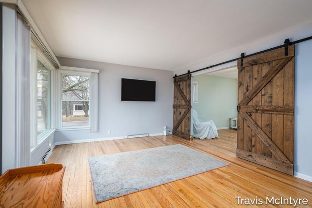 607 N Washington Street SE, Lowell, MI 49331