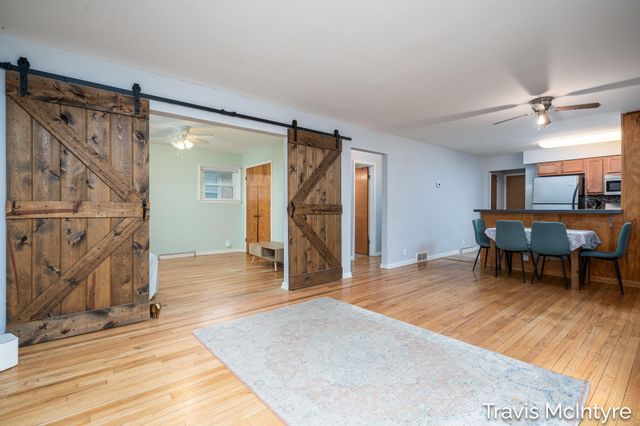 607 N Washington Street SE, Lowell, MI 49331