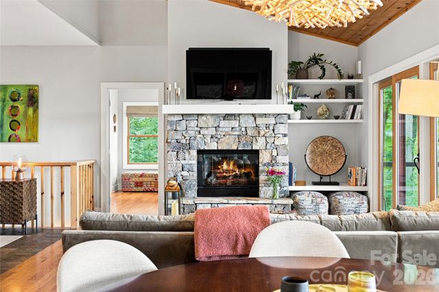 600 Tanglewood Lane, Saluda, NC 28773