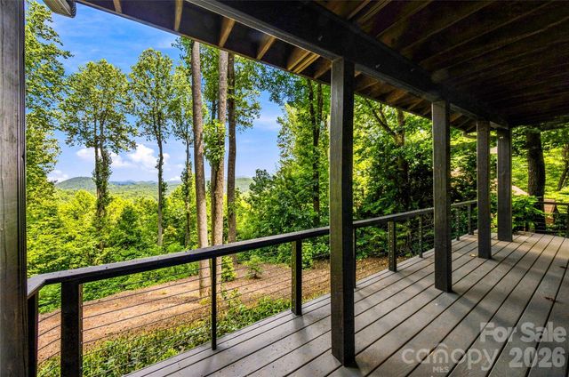 600 Tanglewood Lane, Saluda, NC 28773