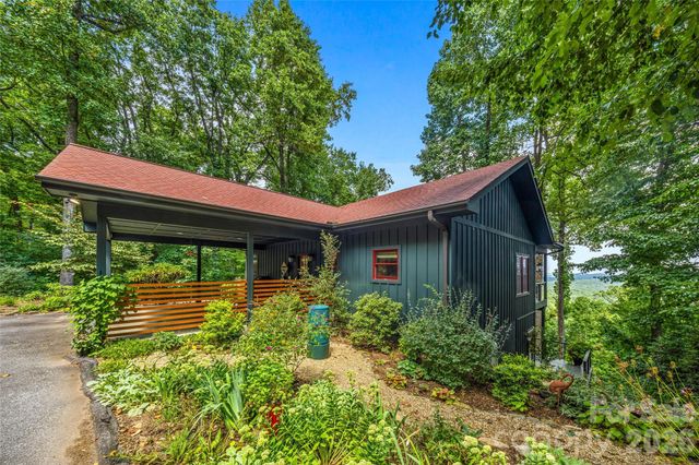 600 Tanglewood Lane, Saluda, NC 28773