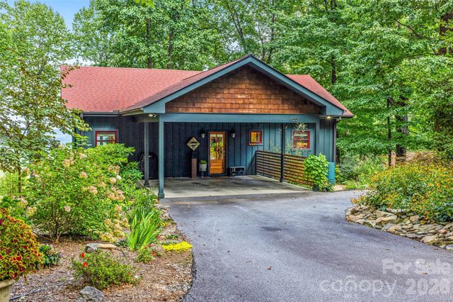 600 Tanglewood Lane, Saluda, NC 28773