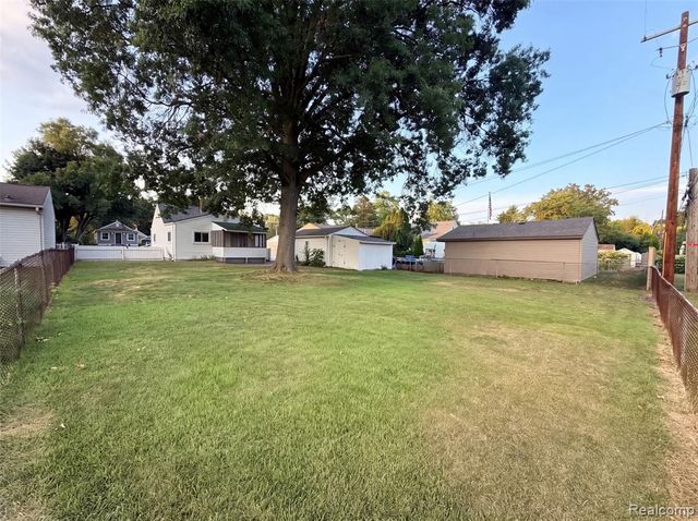 35115 University Street, Westland, MI 48185