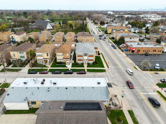 4401 N Newcastle Avenue, Harwood Heights, IL 60706