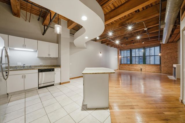 732 S Financial Place 713, Chicago, IL 60605