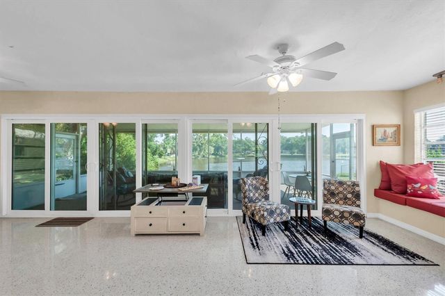 867 PINELLAS POINT DRIVE S, St Petersburg, FL 33705
