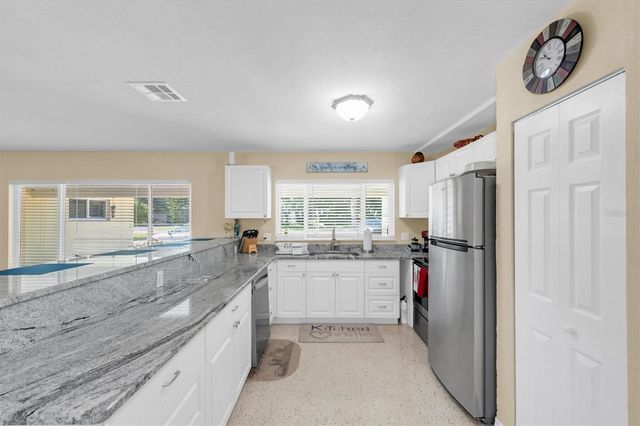 867 PINELLAS POINT DRIVE S, St Petersburg, FL 33705