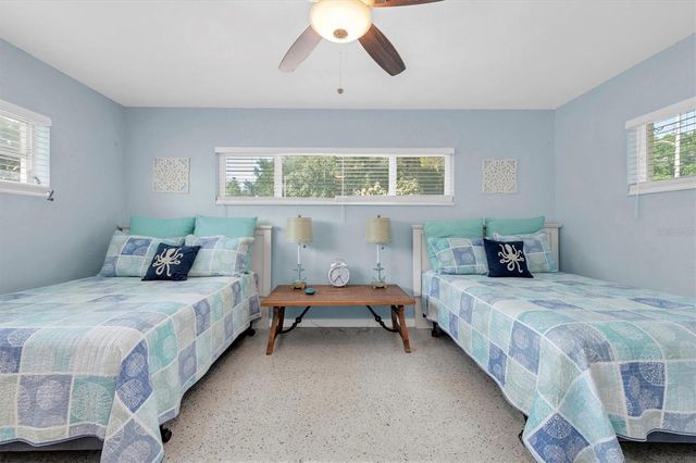 867 PINELLAS POINT DRIVE S, St Petersburg, FL 33705