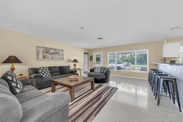 867 PINELLAS POINT DRIVE S, St Petersburg, FL 33705