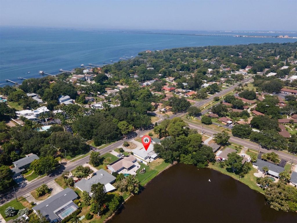 867 PINELLAS POINT DRIVE S, St Petersburg, FL 33705