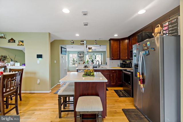 362 RUMBLING ROCK RD, Hedgesville, WV 25427