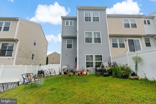 362 RUMBLING ROCK RD, Hedgesville, WV 25427