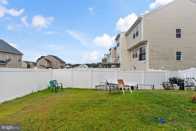 362 RUMBLING ROCK RD, Hedgesville, WV 25427