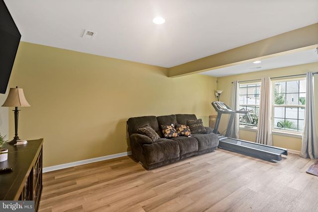 362 RUMBLING ROCK RD, Hedgesville, WV 25427