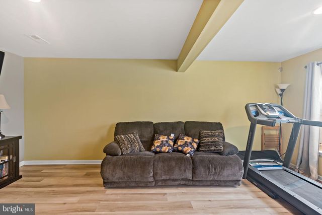 362 RUMBLING ROCK RD, Hedgesville, WV 25427