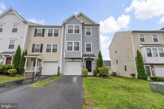 362 RUMBLING ROCK RD, Hedgesville, WV 25427