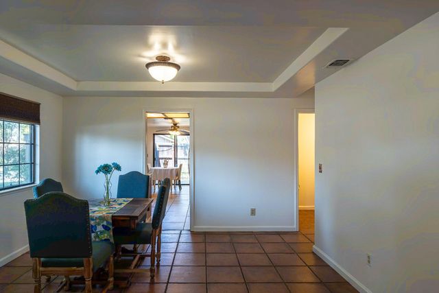 8140 Maderia Port Ln, Fair Oaks, CA 95628