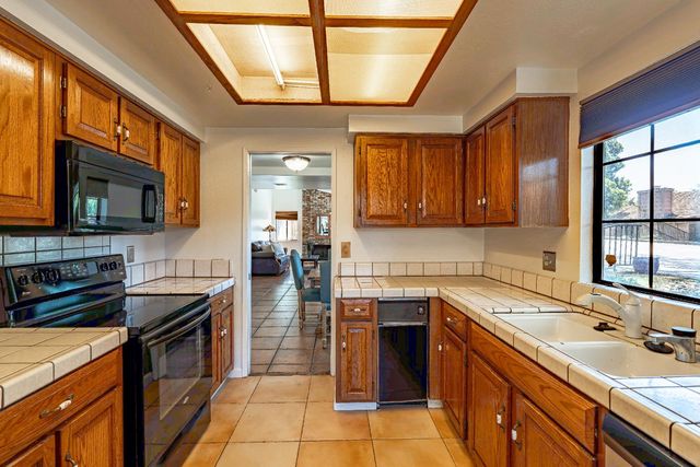 8140 Maderia Port Ln, Fair Oaks, CA 95628