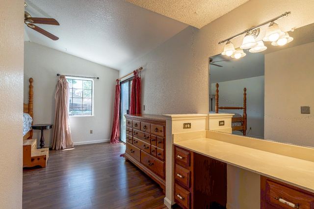 8140 Maderia Port Ln, Fair Oaks, CA 95628