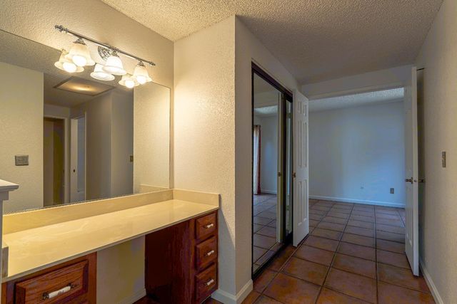 8140 Maderia Port Ln, Fair Oaks, CA 95628