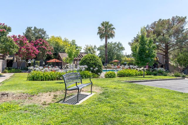 8140 Maderia Port Ln, Fair Oaks, CA 95628