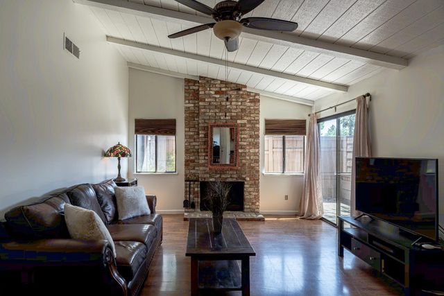 8140 Maderia Port Ln, Fair Oaks, CA 95628