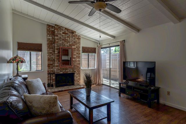 8140 Maderia Port Ln, Fair Oaks, CA 95628