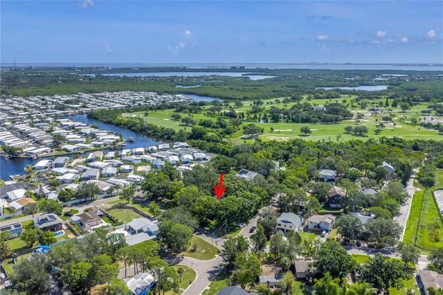 6505 CEDAR STREET NE, St Petersburg, FL 33702