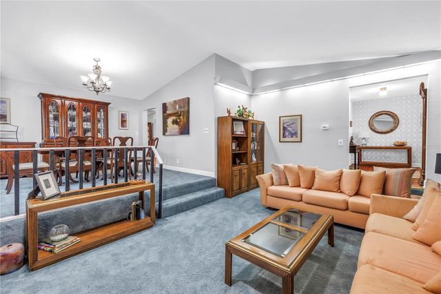 6505 CEDAR STREET NE, St Petersburg, FL 33702