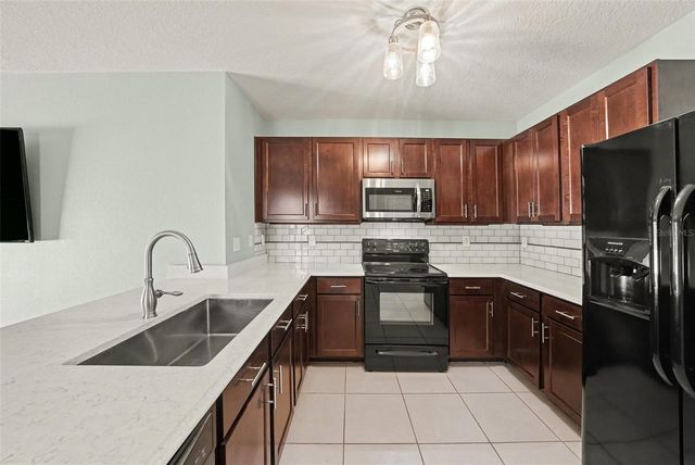 813 WILTONWAY DRIVE, Plant City, FL 33563