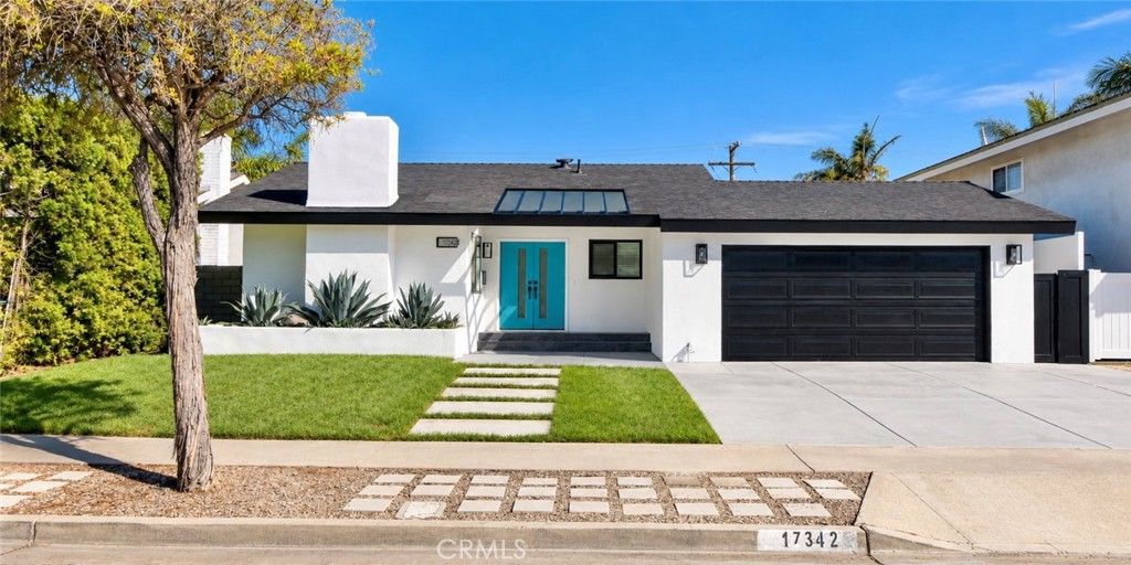 17342 Wild Rose, Huntington Beach, CA 92649 — photo 2