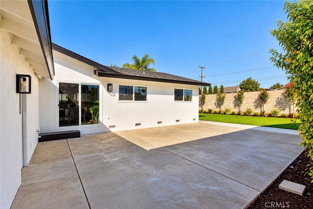 17342 Wild Rose, Huntington Beach, CA 92649 — photo 4