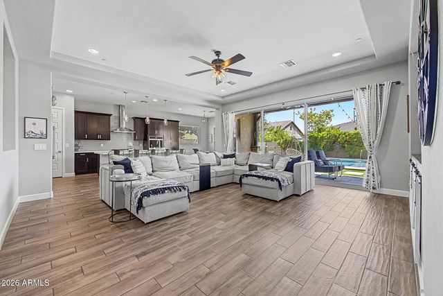 7545 E POSADA Avenue, Mesa, AZ 85212